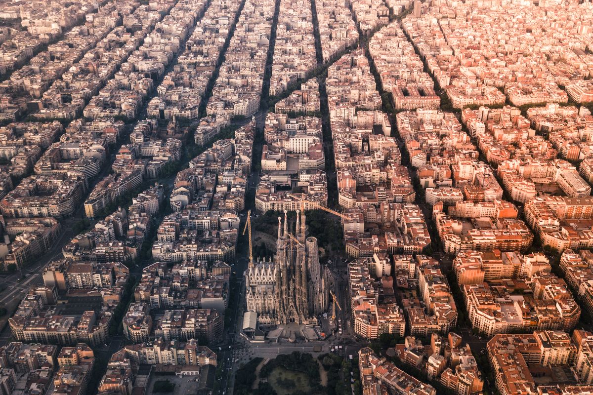 The octagonal blocks of Barcelona's Eixample district from above